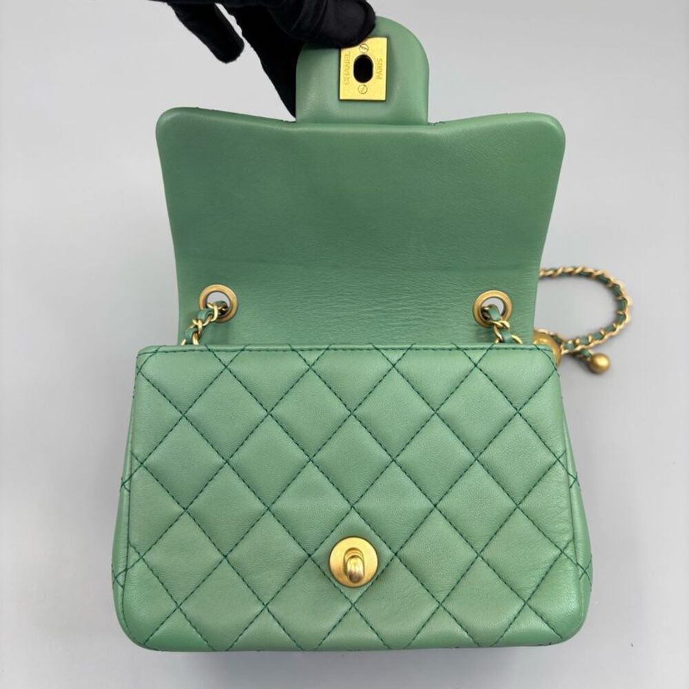 Chanel Women Pre-Loved Bag Very Good Condition - Picture 8 of 9